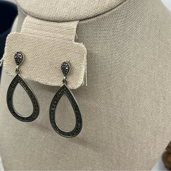 Vintage Suspicion Marcasite Pendant & Teardrop Earrings Set - Picture 11 of 17